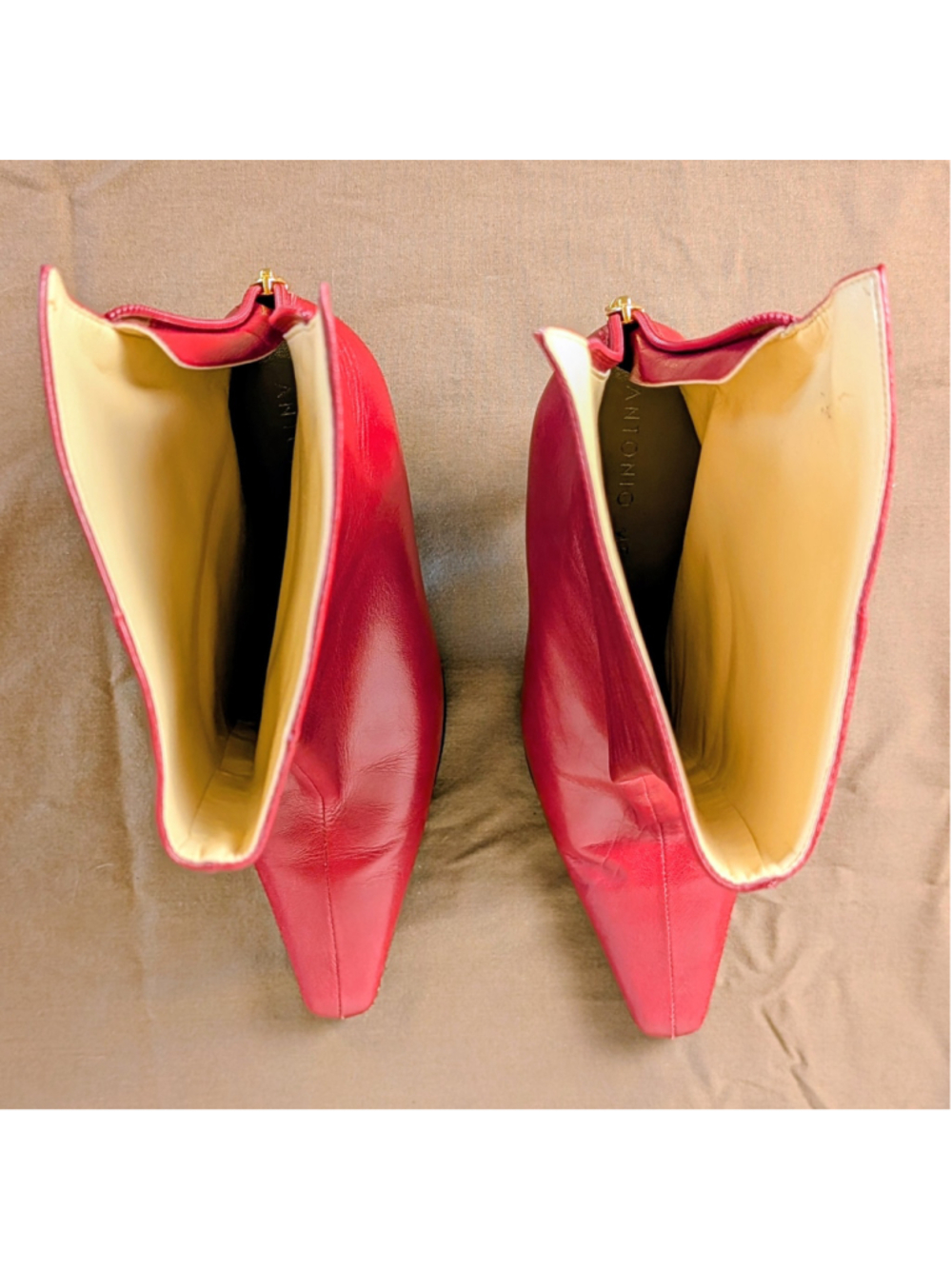 Vintage Antonio Melani Red Leather Pointed Toe Ankle Boots Y2K Gold Zip 7.5 - Picture 12 of 14